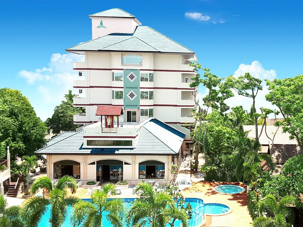 Hotel Diana Garden Resort & Lodge