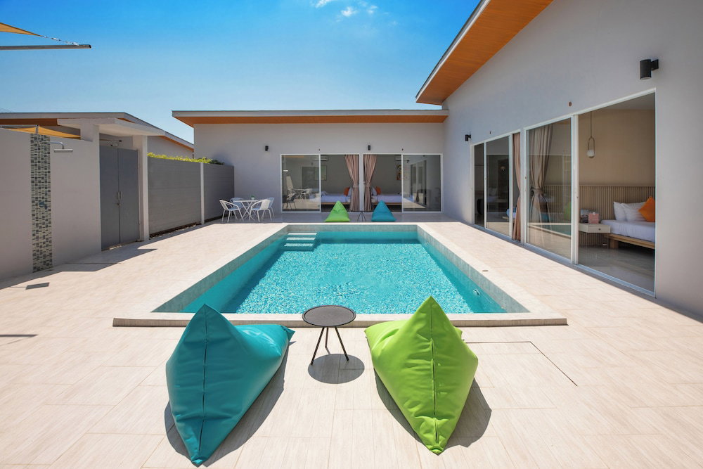Hotel Andaman Sea Best Pool Access & Villas