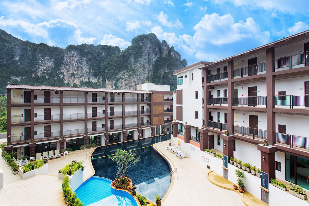 Hotel The Lai Thai Luxury Condominiums