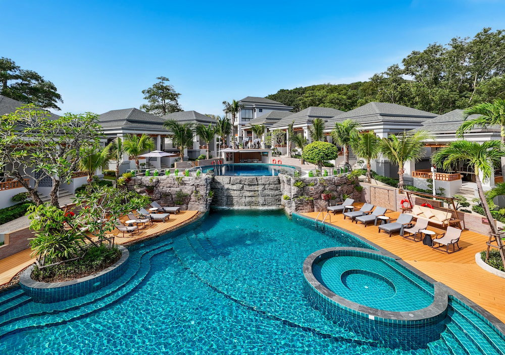Hotel A.z. Sunrise Resort & Fitness Club
