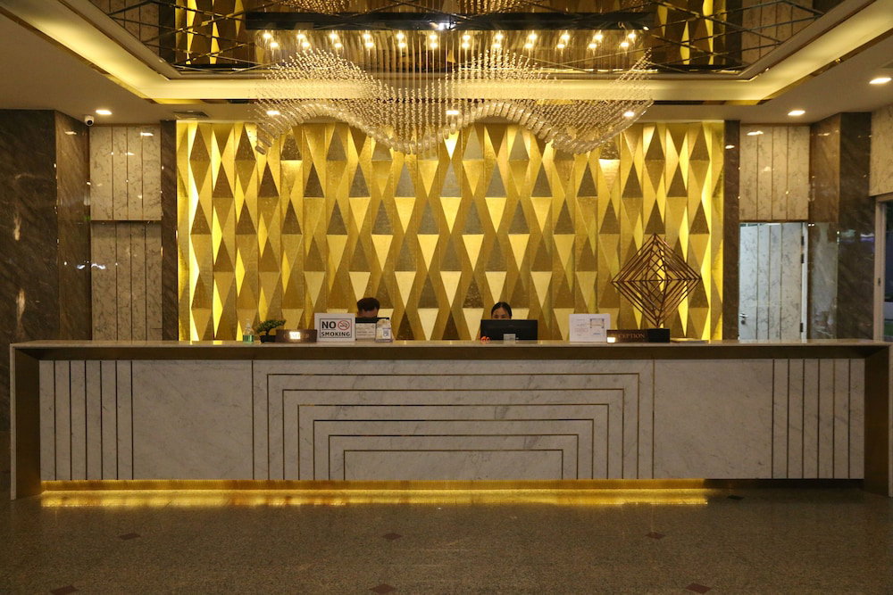 Hotel Crystal Palace Luxury Hotel