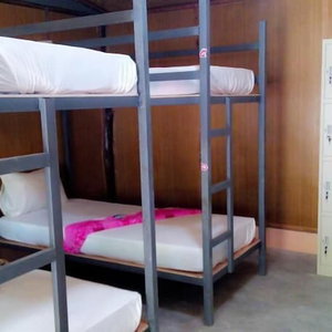 Hotel Funky Fish Hostel cazare Saladan