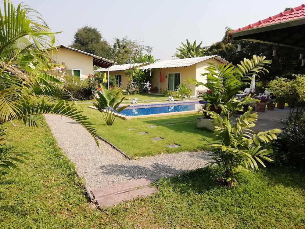 Hotel Longan Tree