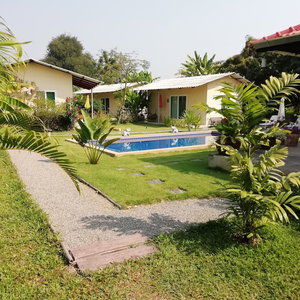 Hotel Longan Tree cazare Hang Dong