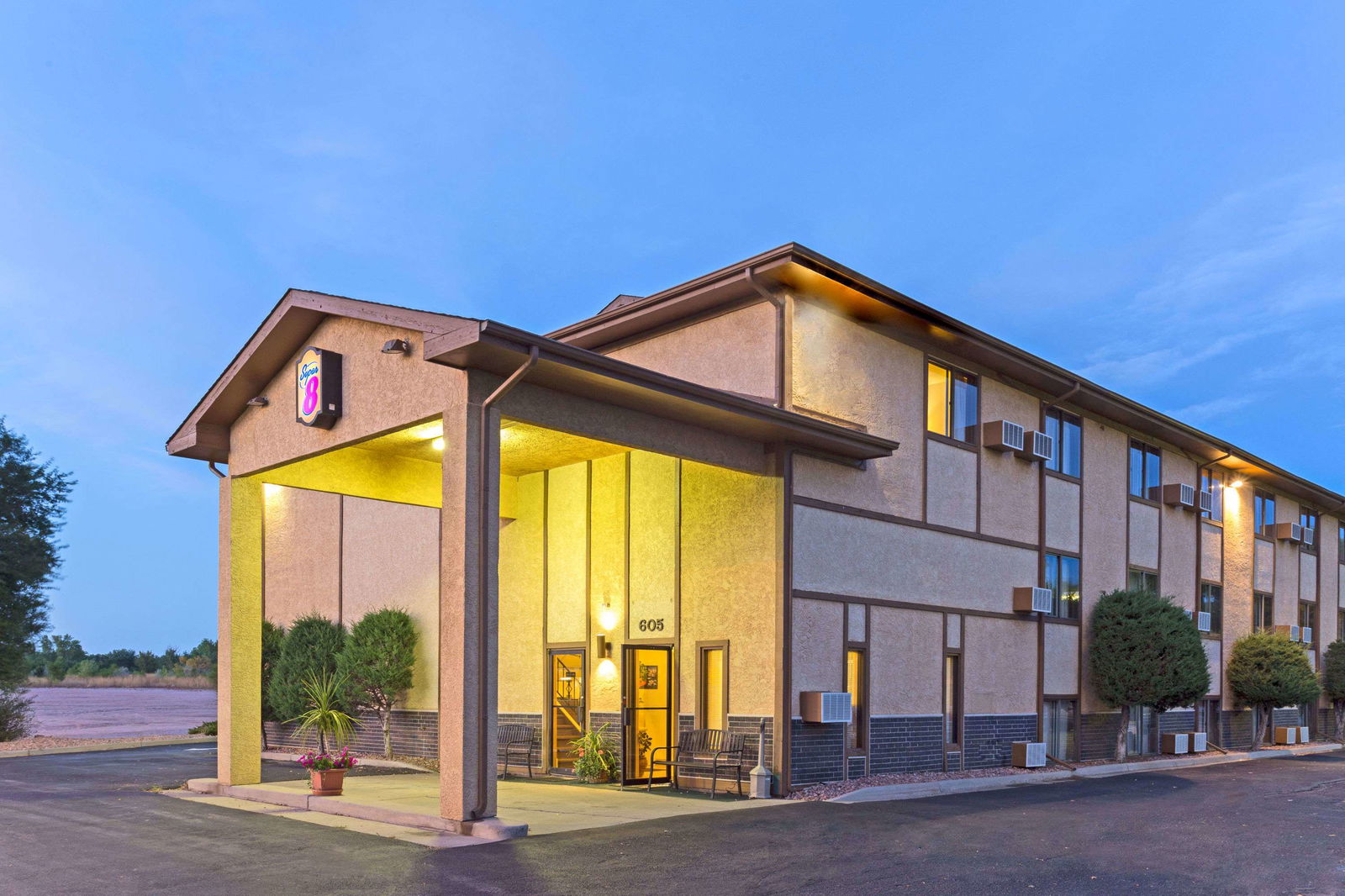 Hotel Super 8 By Wyndham Cos/Hwy. 24 E/Pafb Area