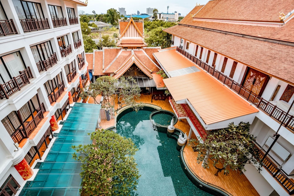 Hotel Lanna Hotel By Kasalong Resort And Spa Pattaya