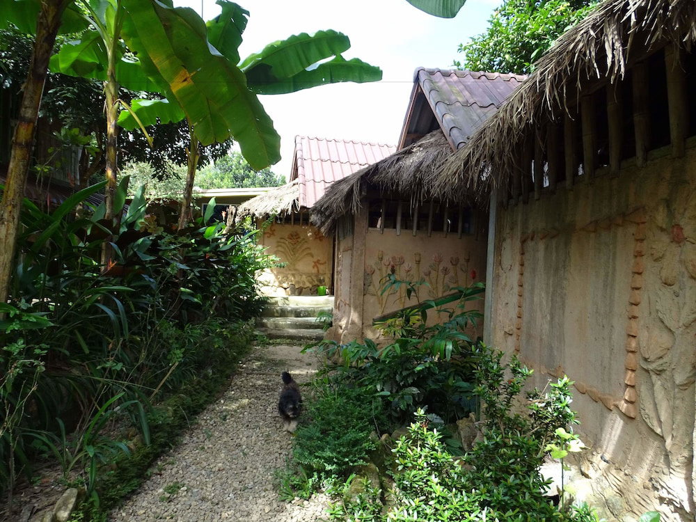 Hotel Hill Tribe Art House