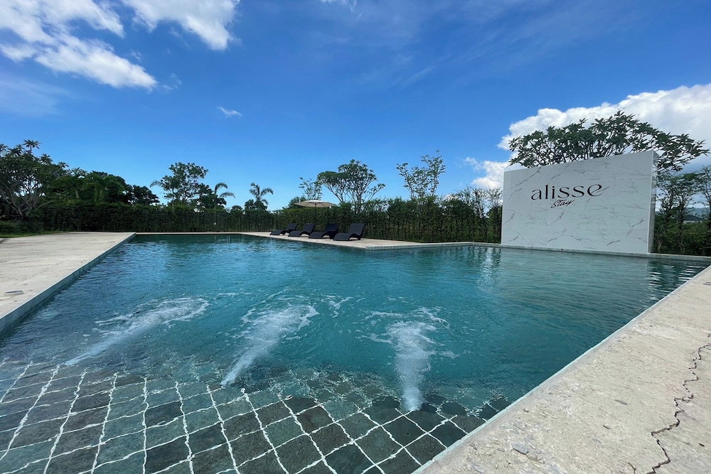 Hotel Alisse Stay Phuket Layan