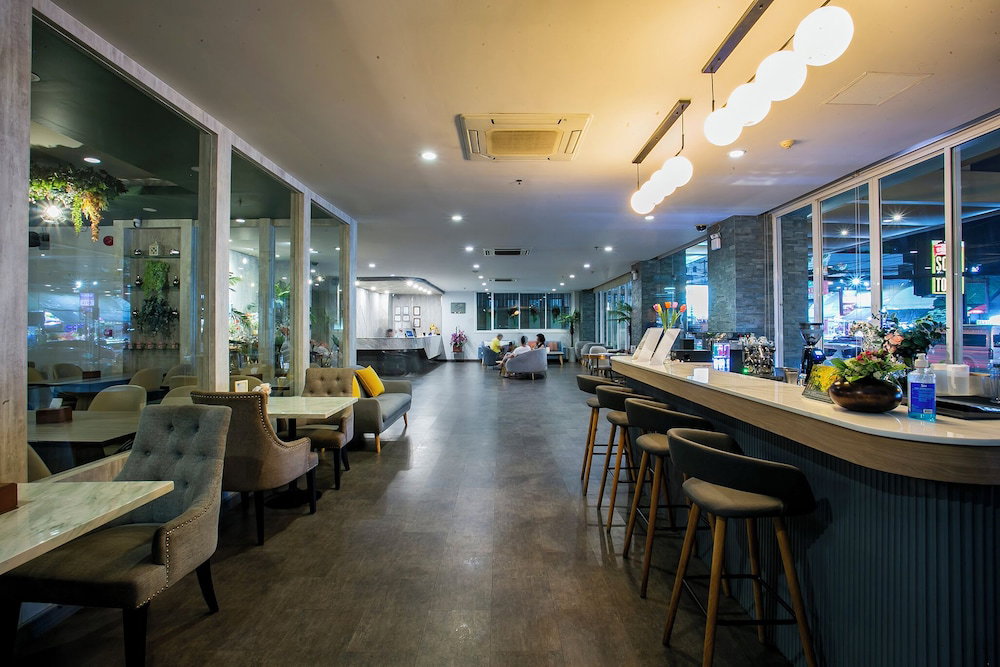 Empress Pattaya Hotel