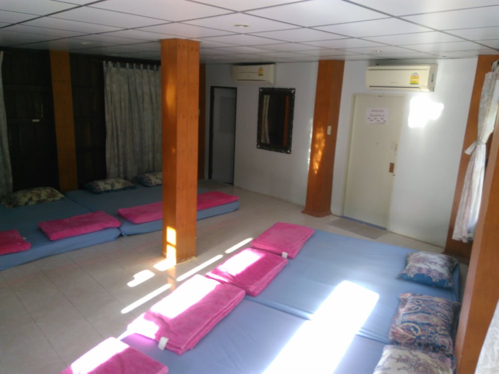 Rueanphen Homestay