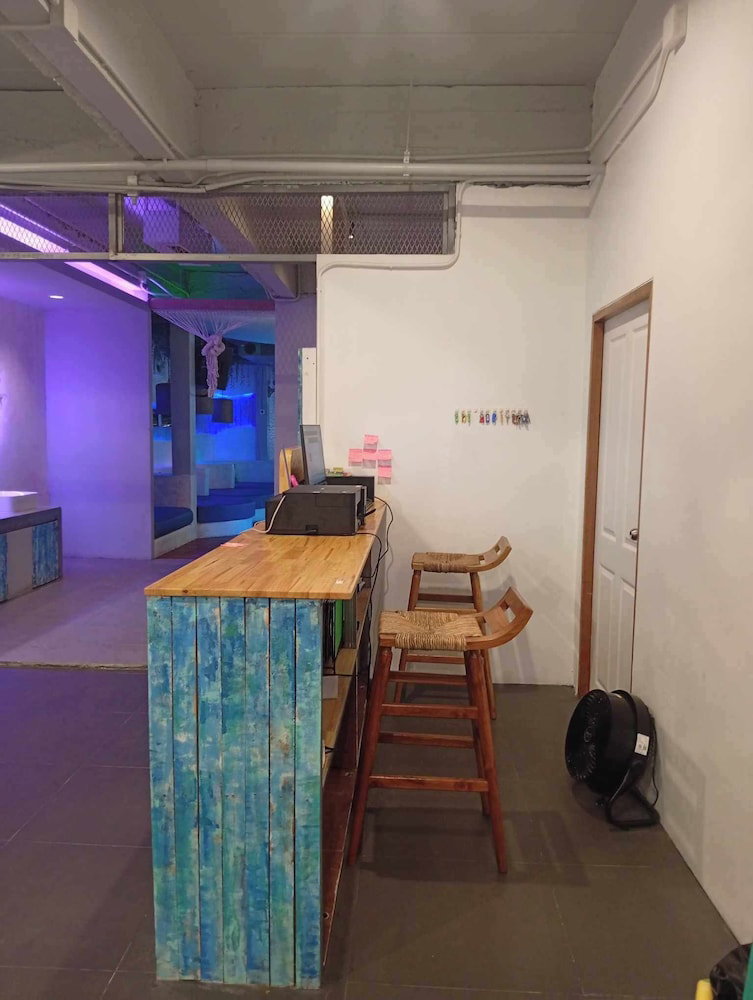 Go To Party Hostel And Bar Ao Nang