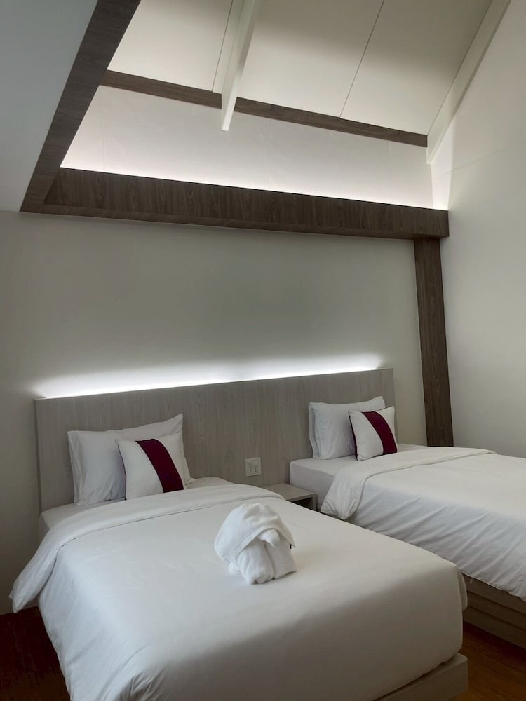 Salty Sand Krabi Hotel