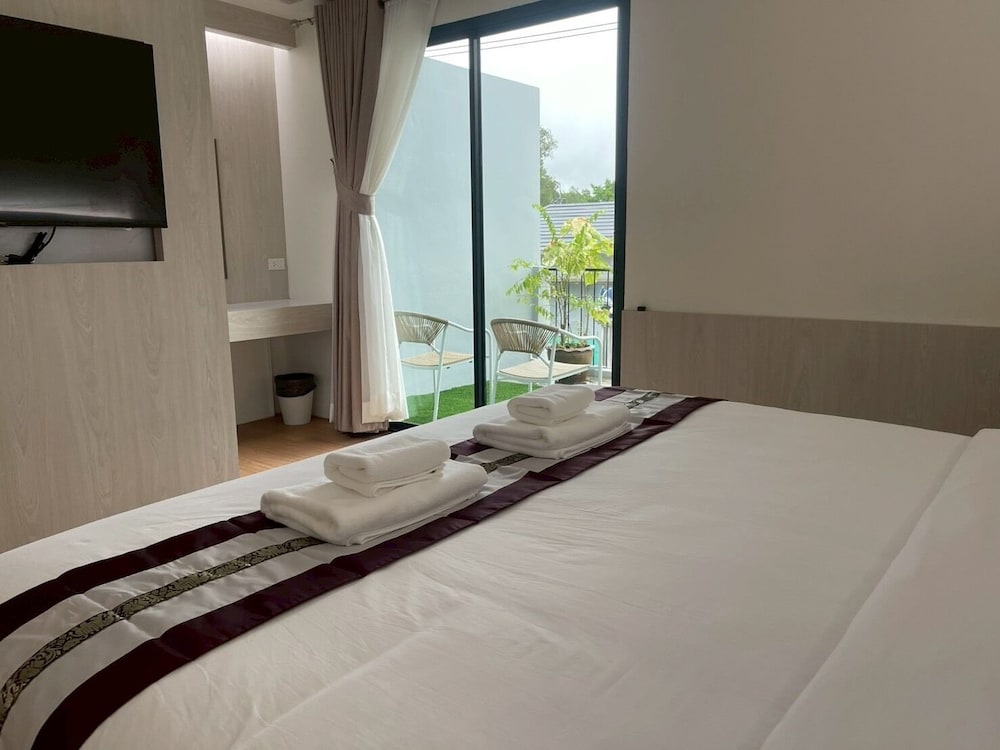 Salty Sand Krabi Hotel