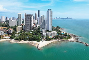 Hotel Mayaana Beach Resort Pattaya (Formerly Golden Tulip Pattaya Beach Resort) cazare Na Kluea