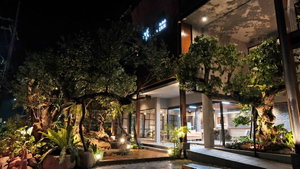 Hotel Lush Inn Phuket cazare Ban Chalong