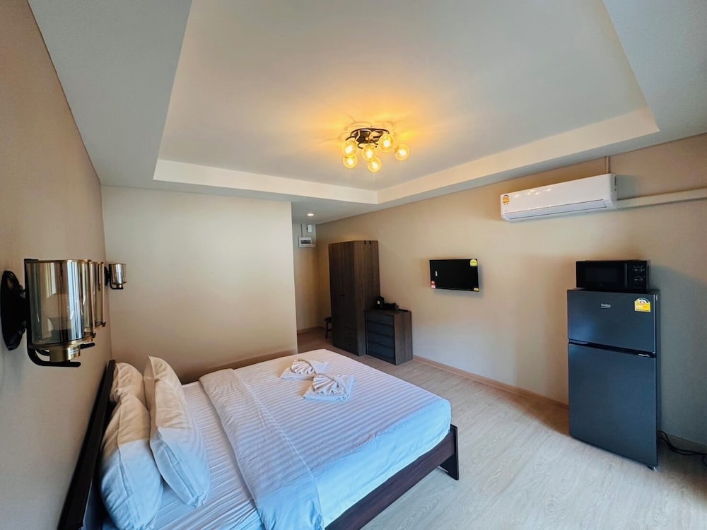 Hotel J Star