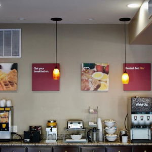 Hotel Red Roof Plus+ Dallas - Addison cazare Addison