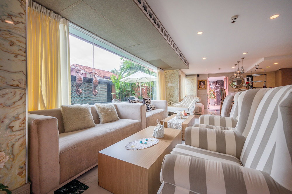 Sonia Residence