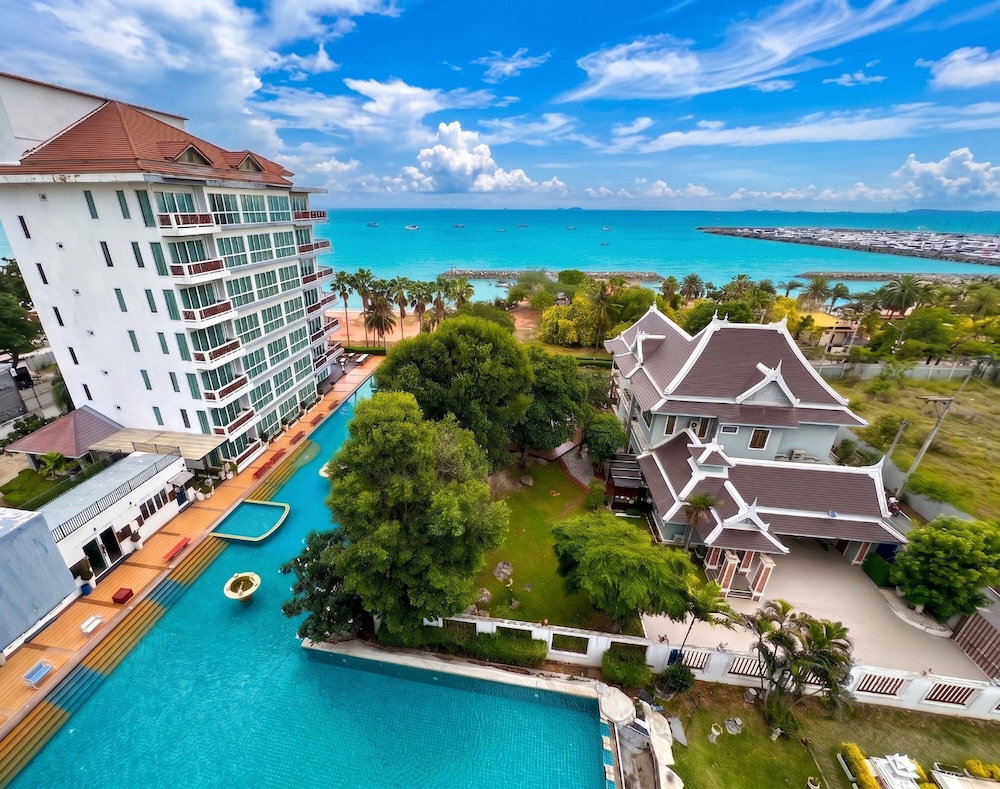 Hotel Sunday Sand Beach Pattaya