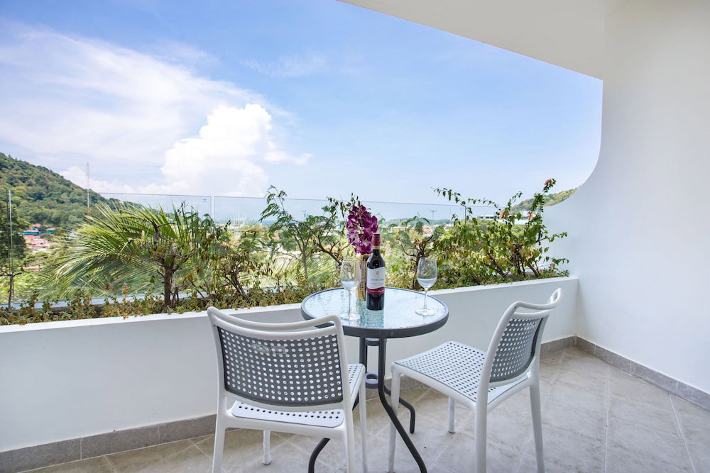 Hotel Kata Ocean View 1Br Apartment O17