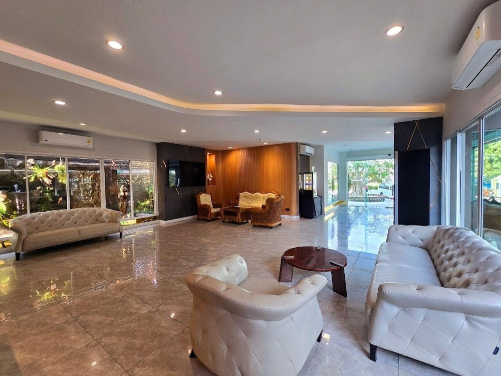 Hotel Lhc Hotel And Resort