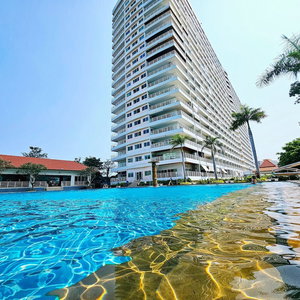 Hotel View Talay 5 - Beachfront Ocean View - High Floor & Huge Pool cazare Jomtien Beach