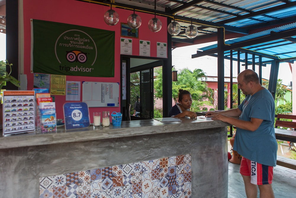 Pinky Bungalows Resort