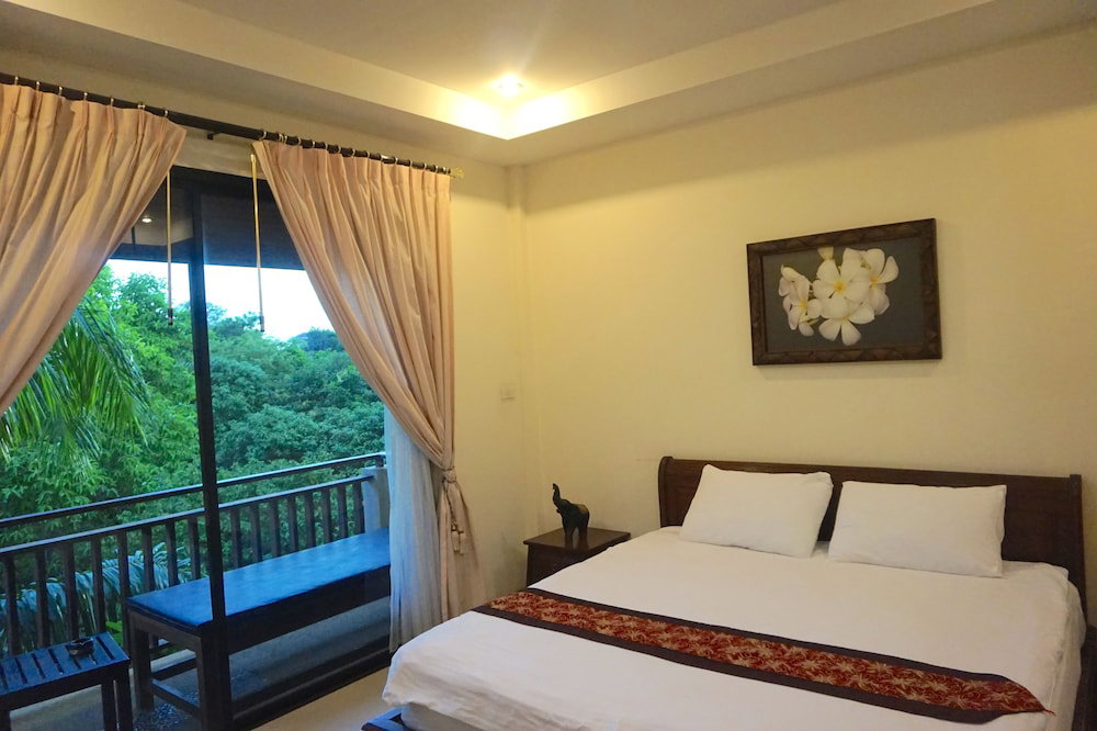 Thai Pura Resort