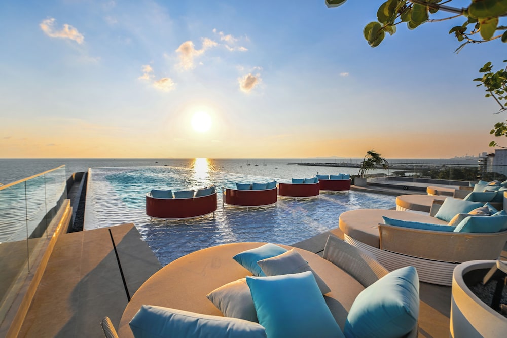 Hotel The Panora Estuaria Pattaya