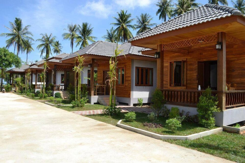 Hotel Khum Laanta Resort