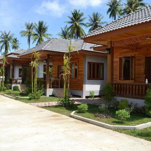 Hotel Khum Laanta Resort cazare Saladan