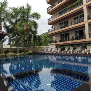 Hotel Jomtien Beach Penthouses cazare Jomtien Beach