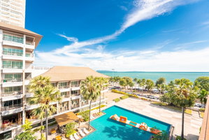 Hotel Welcome World Beachfront Resort cazare Jomtien Beach
