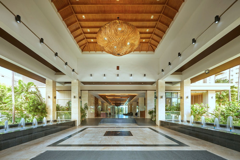 Welcome World Beachfront Resort