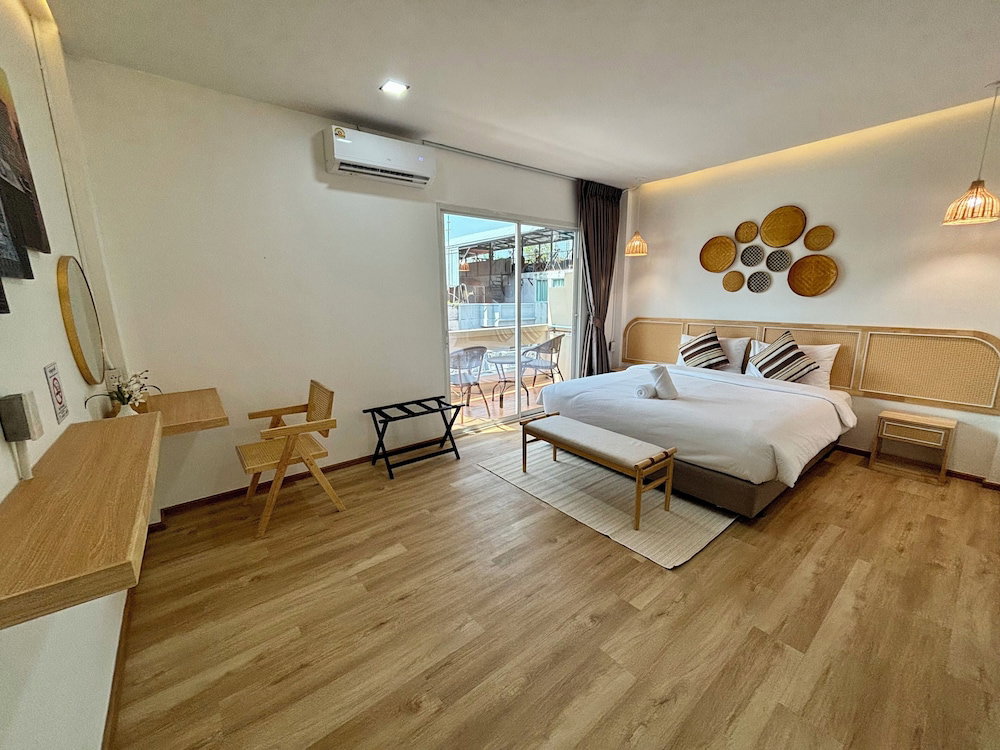 Hotel Charm Hostel At Pratumnak