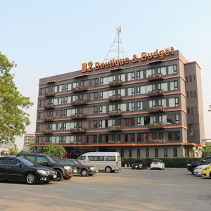 Hotel B2 Mahidol Boutique & Budget Hotel cazare Saraphi
