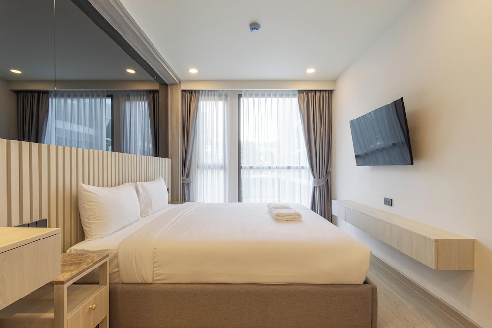 Hotel 1Br With Pool Gym Great Location C246