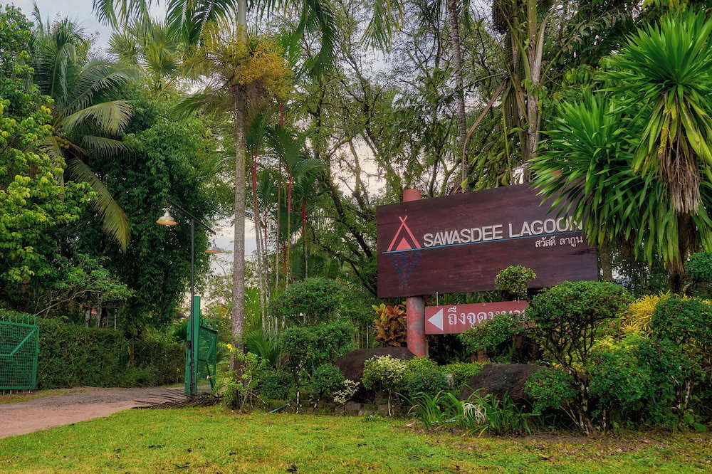 Hotel Sawasdee Lagoon Camping & Restaurant