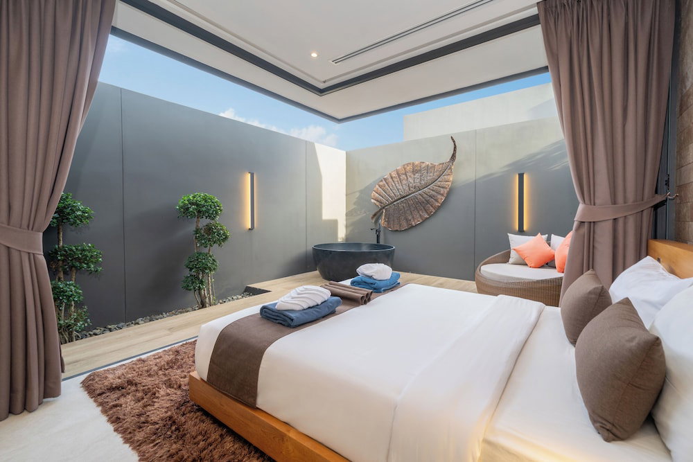 Luxury Pool Villa Near Naiyang-Coocon 18