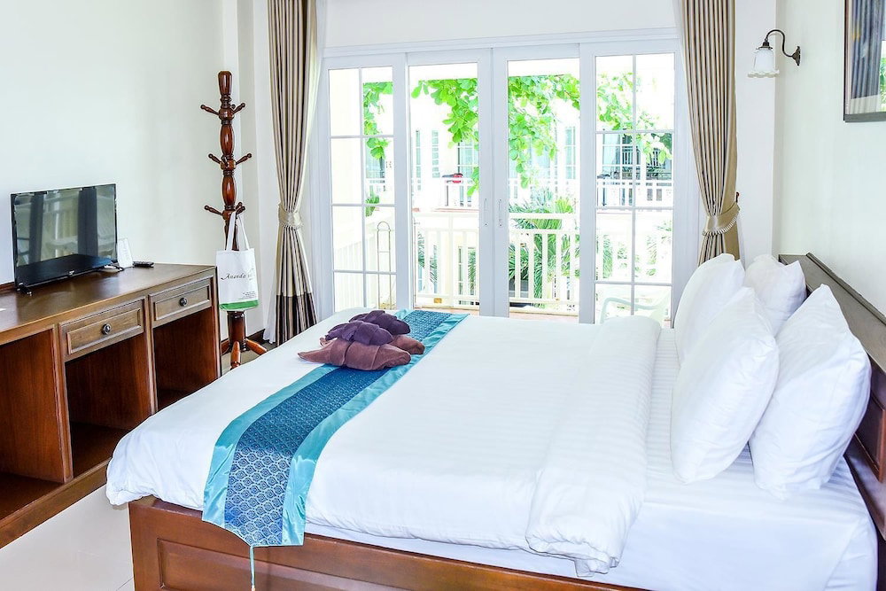 Hotel Ananda Villa