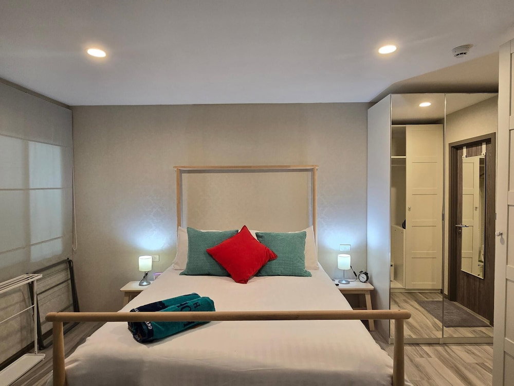 Hotel Pool Side Retreat- 1 Bed Tc-B105