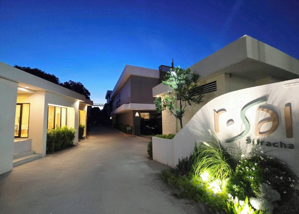 Hotel Rsai Sriracha