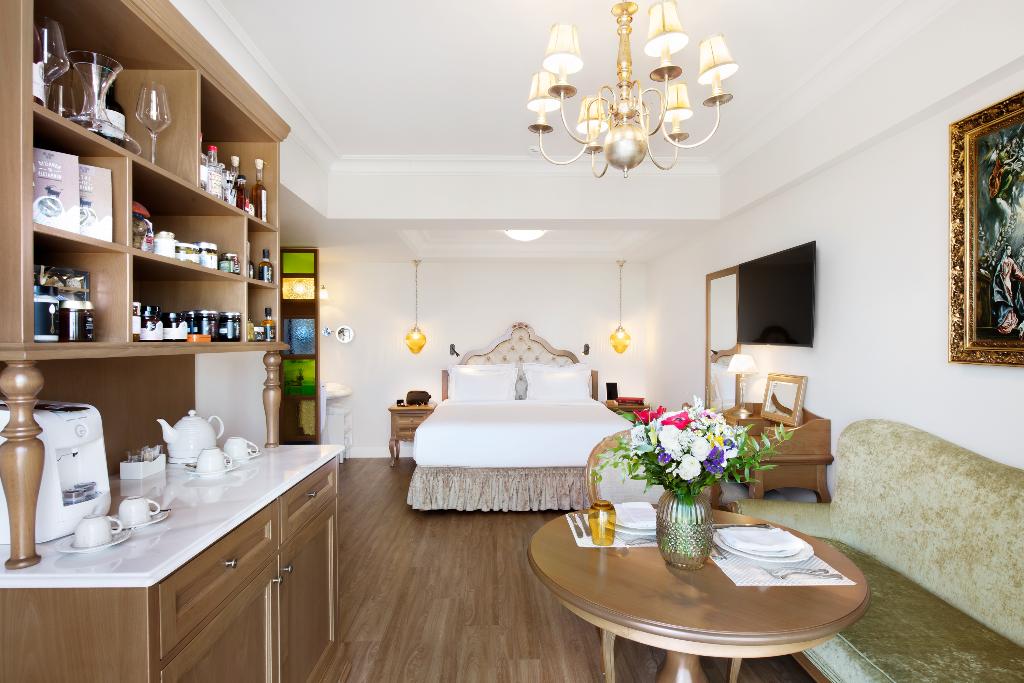 dal travel Legacy Gastro Suites