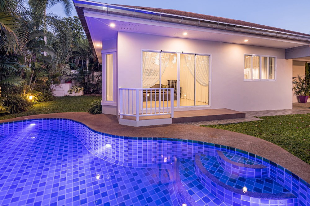 Leelawadee Pool Villa