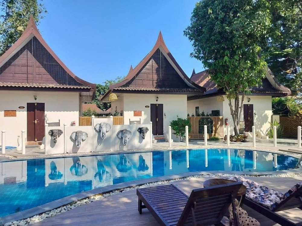 Hotel Pludhaya Resort & Spa
