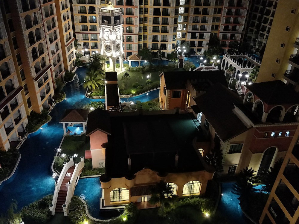 Hotel Venetian Signature Condo Resort Pattaya