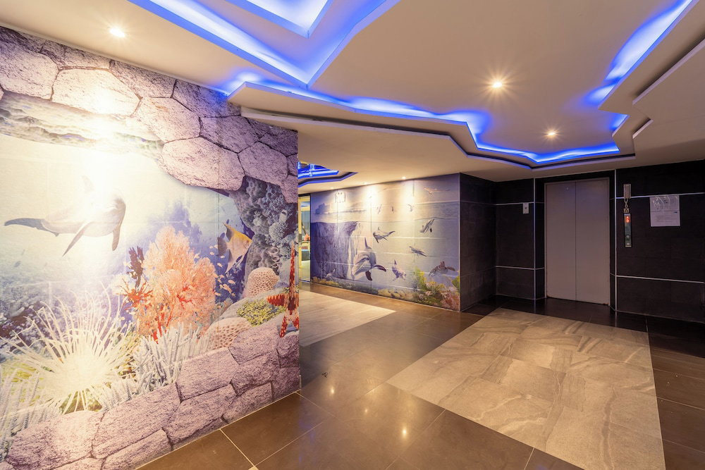 Rodina Beach Hotel