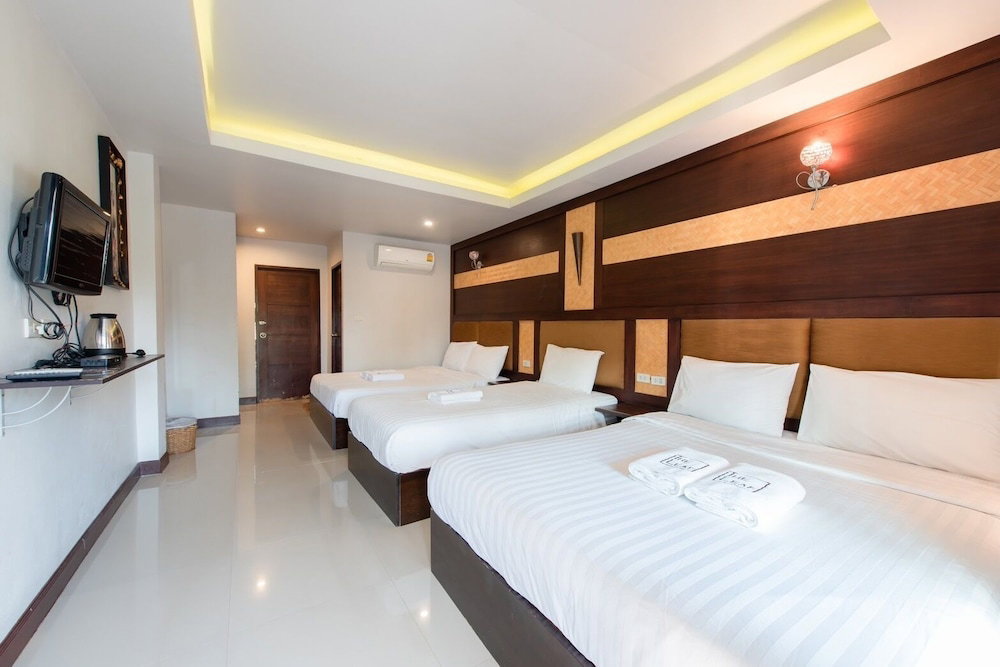 The Leaf&Pool Hostel