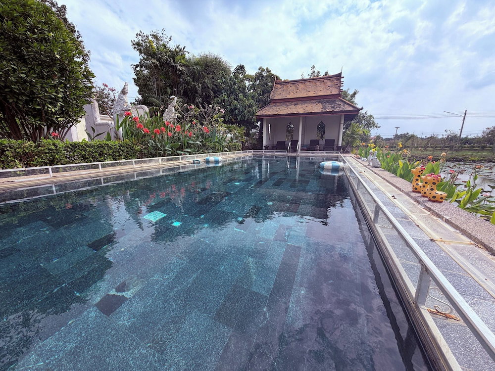 Hotel Ayutthaya Garden River Home