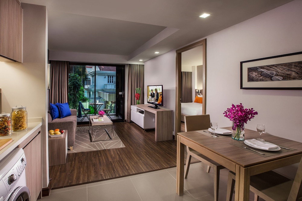 Hotel Citadines Grand Central Sri Racha